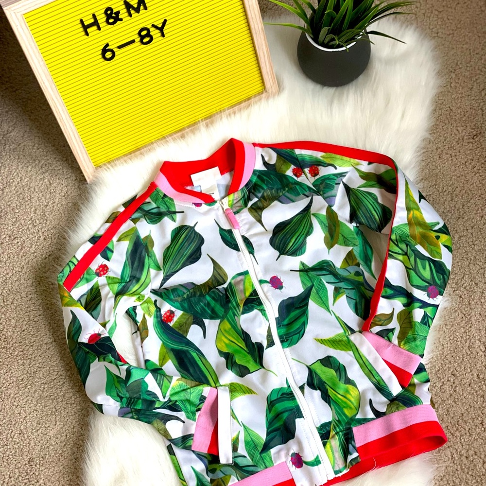 H&M jacket size 6-8Y